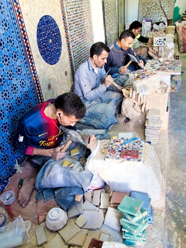 moroccan_zellige_tile_making-scaled